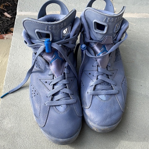 Blue suede Nike Air Jordan’s- 2018 - Picture 5 of 12